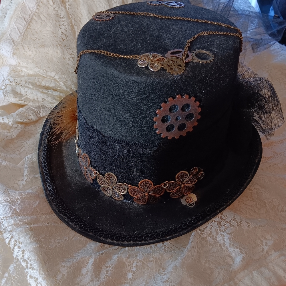 Steampunk Black Hat 🦚 with Gear Accents